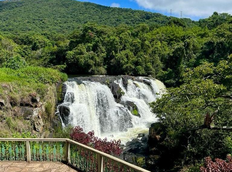 Véu das Noivas é reaberto ao público em Poços 