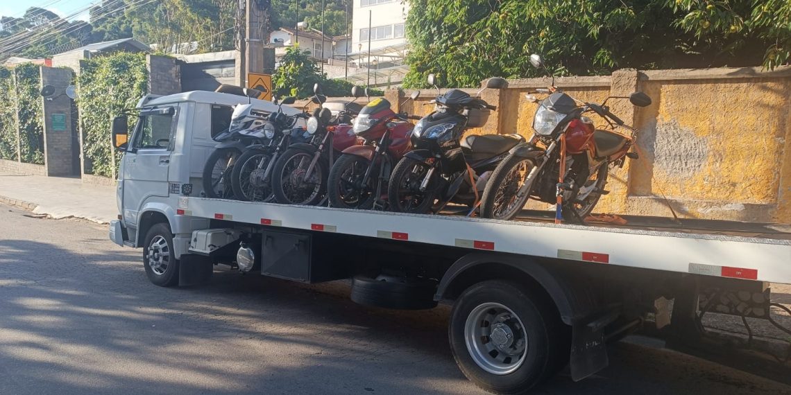 Demutran realiza nova operação contra motos irregulares em Poços de Caldas