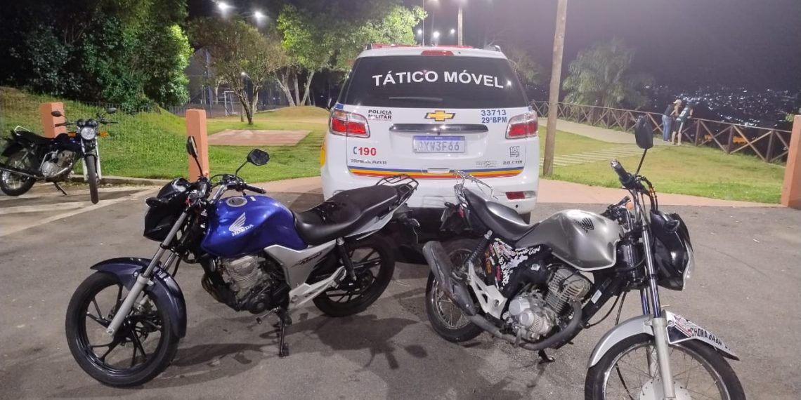 PM apreende uma moto furtada e outra adulterada em Poços de Caldas