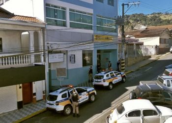 Polícia Civil prende suspeito que sequestrou gerente de banco e a família dela no Sul de Minas