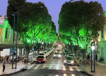 Comércio tem horário ampliado em Poços de Caldas