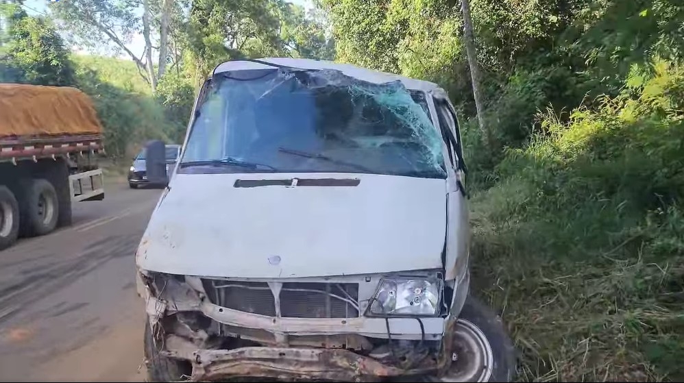 Homem fica ferido após acidente entre Poços de Caldas e Divinolândia