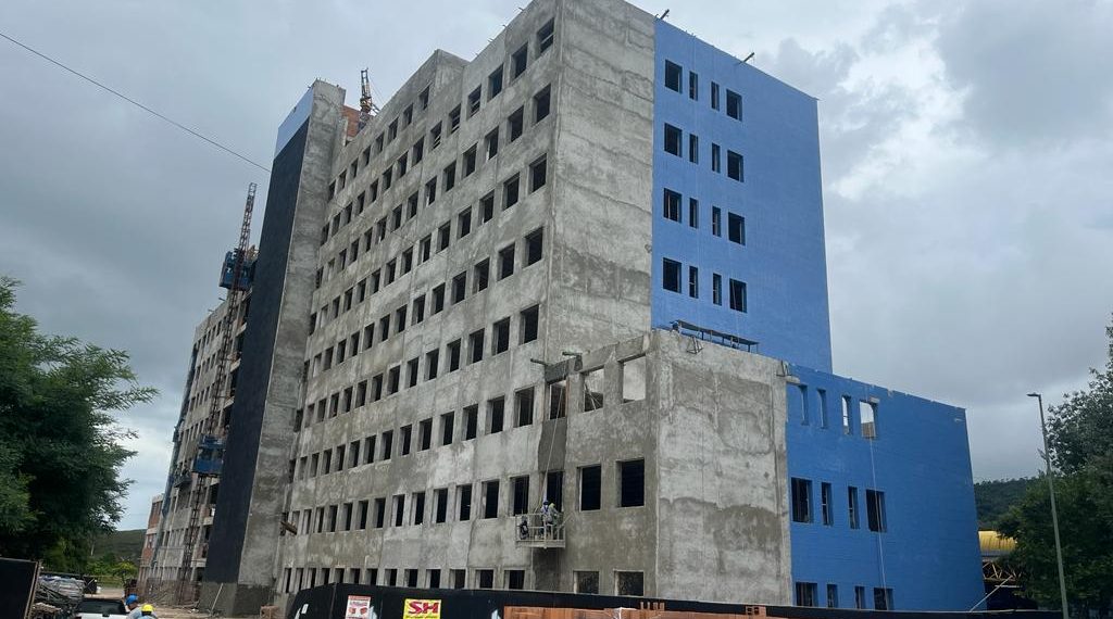 Centro Administrativo de Poços de Caldas entra na fase de acabamento