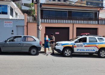 Carro furtado é encontrado pela PM em Poços de Caldas