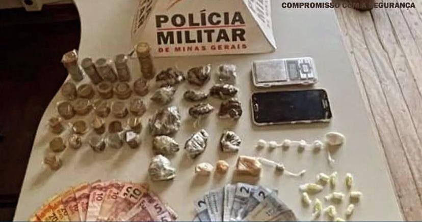 PM prende mulher e apreende adolescente por tráfico de drogas na zona sul de Poços de Caldas