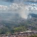Incêndio na região Oeste de Poços causa intensa de fumaça na cidade