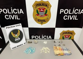 Jovem de 18 anos é presa em flagrante por tráfico de drogas