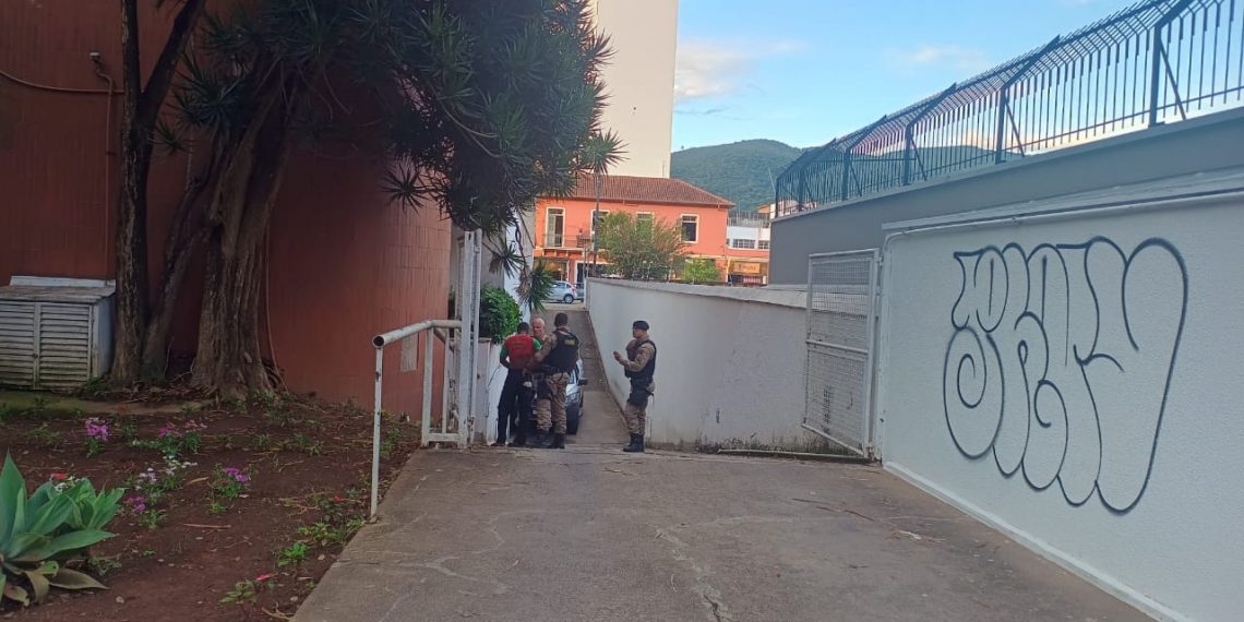 Polícia Militar de Poços de Caldas captura “carioquinha”, foragido da justiça