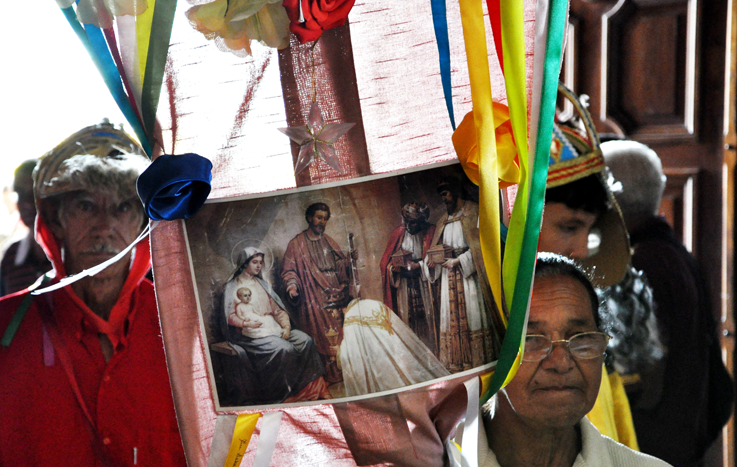 Tradicional Encontro de Folia de Reis acontece neste sábado (6) em Poços de Caldas