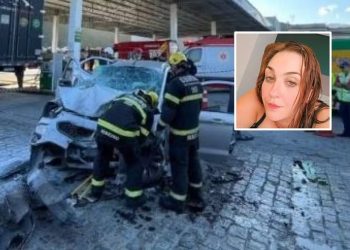 Mulher que fugiu com carro de loja de Poços, bate veículo e morre