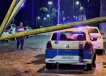 Caminhão danifica parte de estrutura do Terminal Rodoviário de Poços de Caldas