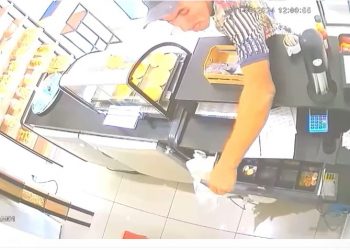 VÍDEO: homem é flagrado furtando dinheiro em cafeteria no centro de Poços de Caldas