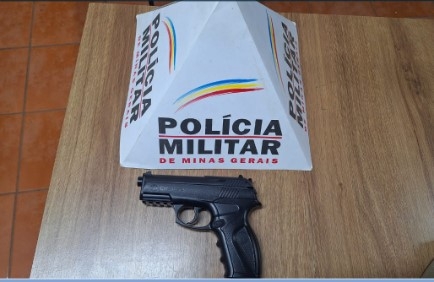 Homem é preso suspeito de ameaçar matar mulher em Poços de Caldas