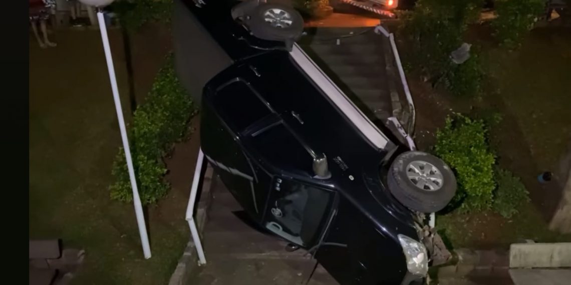 Casal é preso após tentar roubar caminhonete e sofrer acidente em Palmeiral 