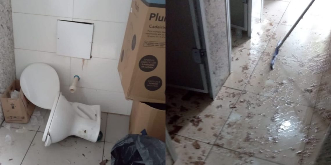 Banheiros de praça são vandalizados após festa de pré-carnaval