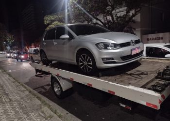 Polícia Militar apreende em Poços carro roubado em Rio Claro (SP)