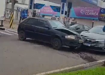 Acidente entre dois carros é registrado em Poços de Caldas