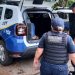 Mulher que xingou e ameaçou PM é presa novamente após tentar agredir guarda