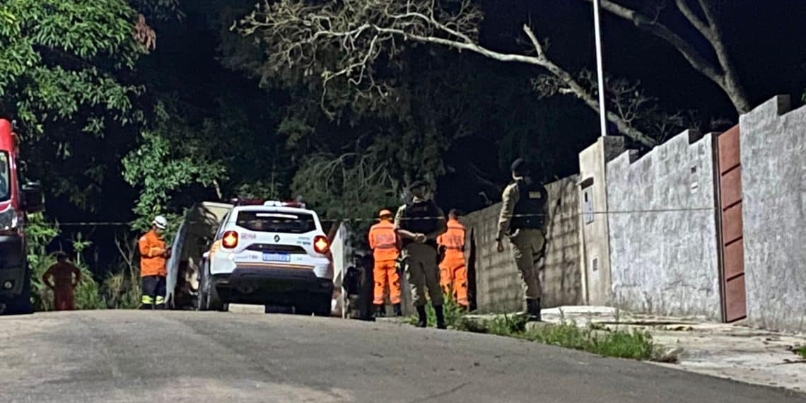 Cárcere privado: Adolescente se entrega após 12 horas de negociação com a PM em Poços