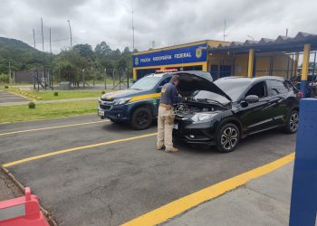 PRF recupera dois veículos em menos de 48h em Poços