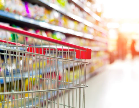 Cesta básica registra alta em março em Poços de Caldas