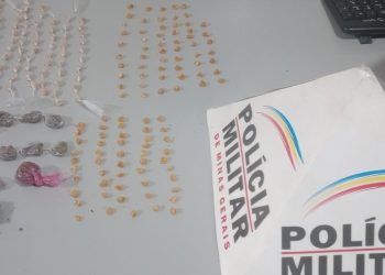 Tático Móvel prende suspeito e apreende adolescentes com drogas na Zona Sul de Poços de Caldas