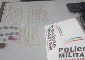 PM realiza operação de combate ao tráfico de drogas na pista de skate em Poços