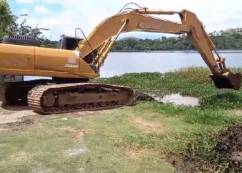 Prefeitura de Poços de Caldas promove a retirada de aguapés da represa Bortolan