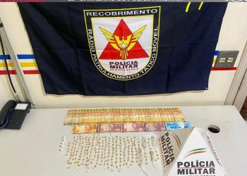 PM apreende 235 pedras de crack em Poços de Caldas