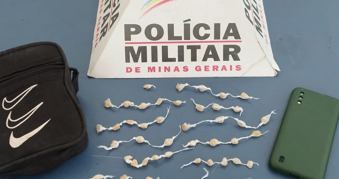 PM apreende adolescente com drogas em operação em Poços de Caldas