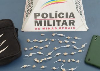 PM apreende adolescente com drogas em operação em Poços de Caldas