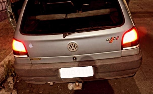 PM recupera carro furtado e prende homem por receptação em Poços