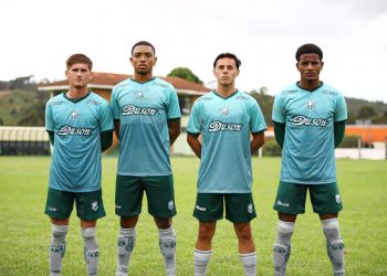 Caldense profissionaliza quatro jogadores do Sub-20 nascidos em Poços de Caldas
