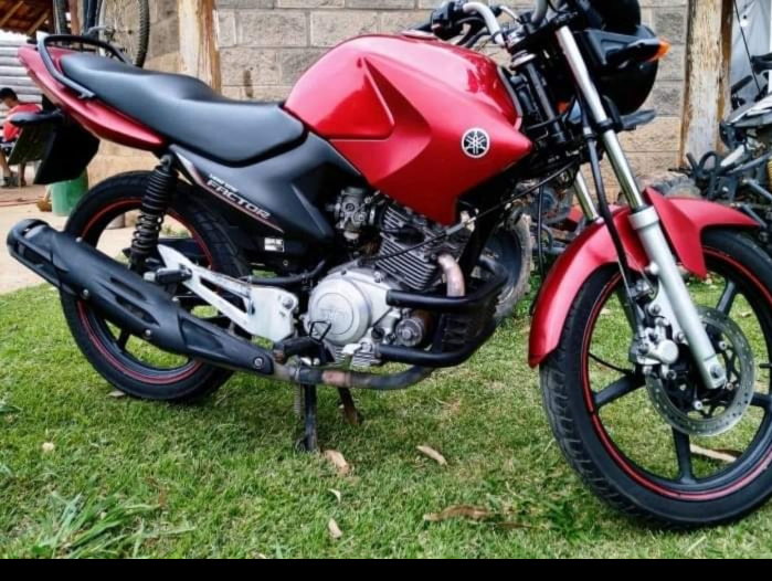 Moto é furtada em Poços de Caldas