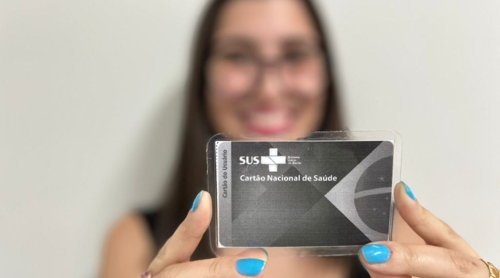 Prefeitura de Poços alerta para golpe do “novo” cartão do SUS