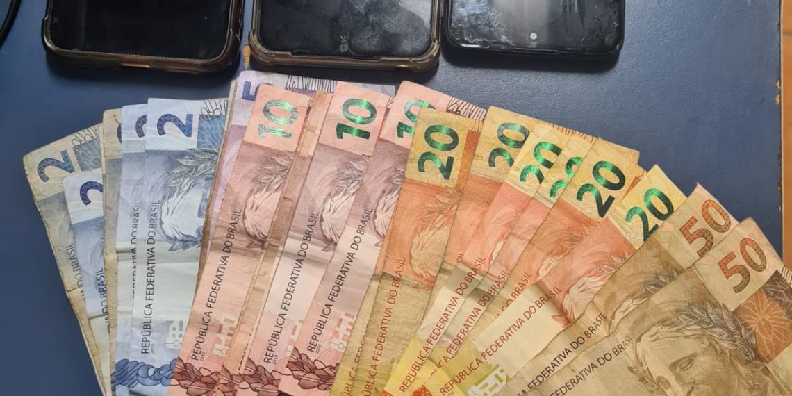 Adolescente é apreendido em operação contra o tráfico de drogas em Poços de Caldas