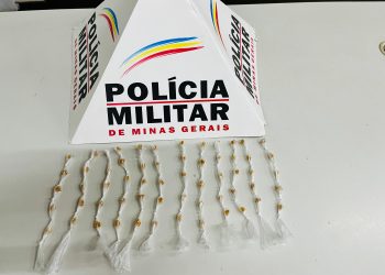 Mulher é presa suspeita de tráfico de drogas em Botelhos