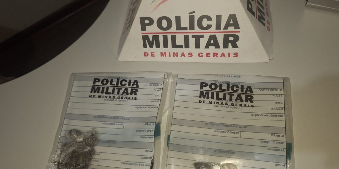 PM prende jovem e apreende adolescente suspeitos de tráfico em Poços de Caldas