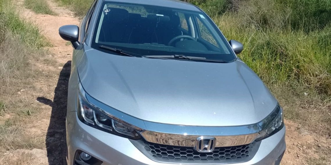 Mulher tem carro furtado em Poços de Caldas