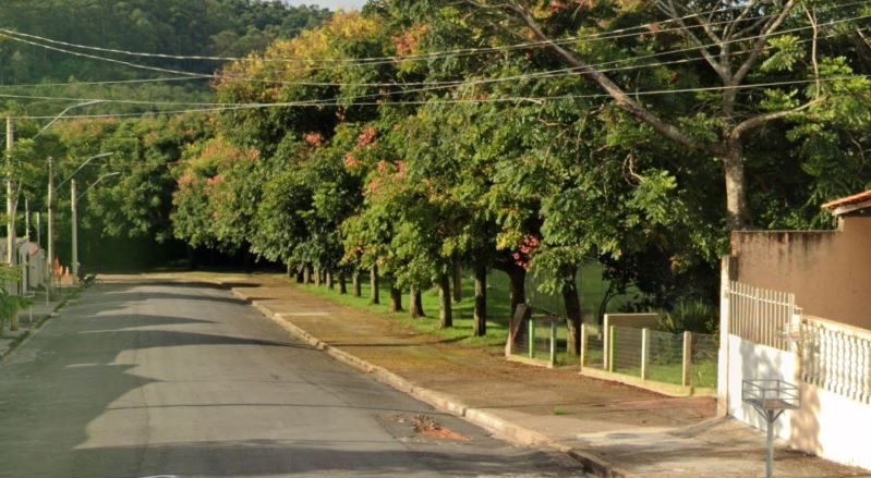Suspeito armado com faca rende adolescentes e rouba bicicleta em Poços de Caldas