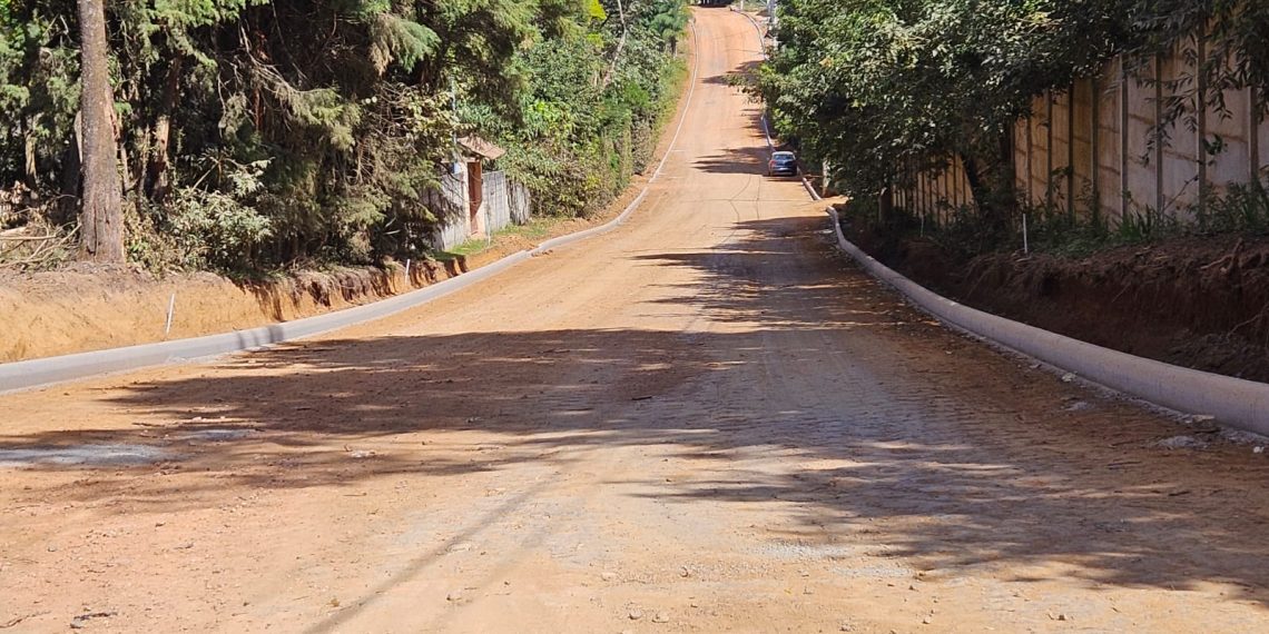 Bairro Morada dos Pássaros receberá asfaltamento em Poços de Caldas