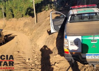 Motorista atropela PM durante fuga e é atingido por tiros