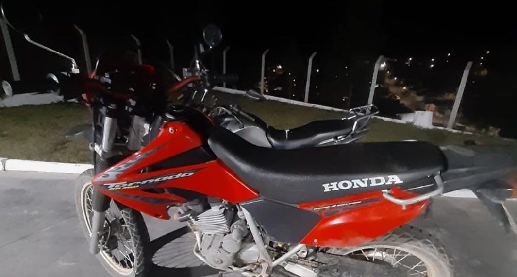 Homem compra moto furtada e acaba preso pela Polícia Militar