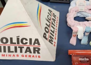 Adolescentes furtam produtos de beleza em Poços e são flagradas por câmeras de segurança