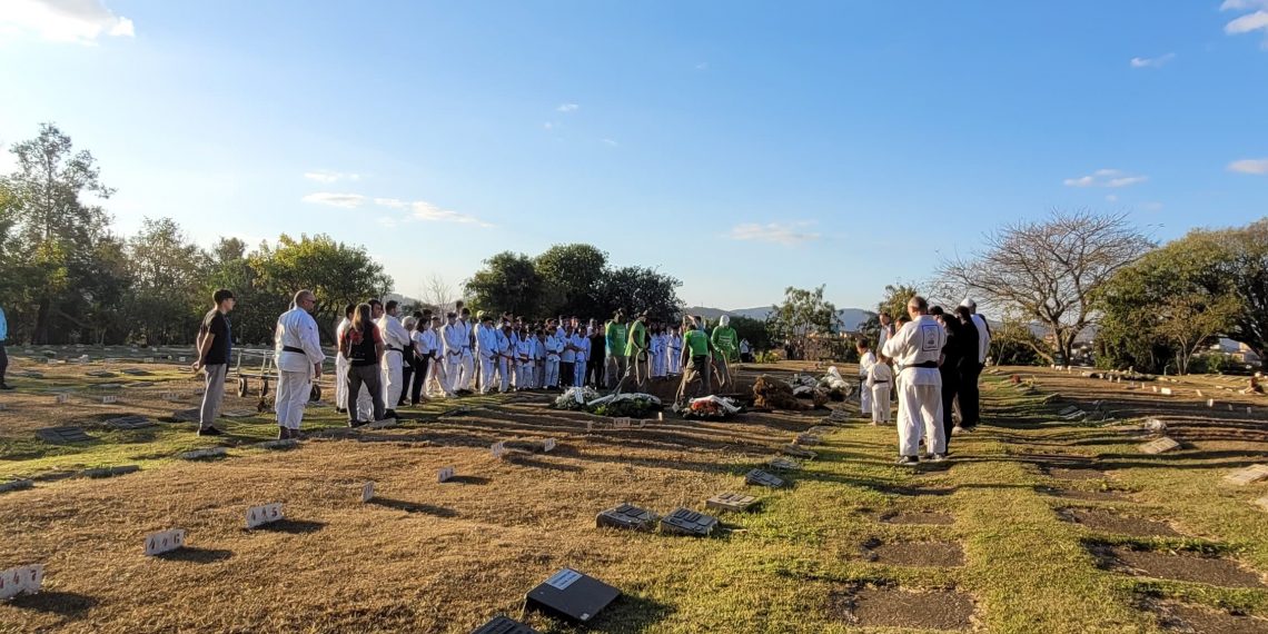 Alunos prestam homenagem ao Sensei Matsuo em Poços de Caldas