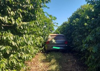 PM localiza carro levado durante assalto