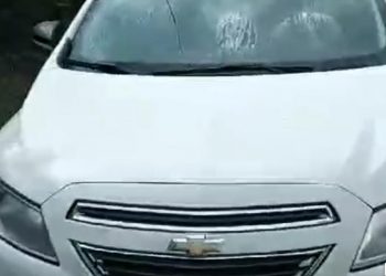 Carro de motorista de aplicativo que pulou do veículo em movimento durante assalto é encontrado