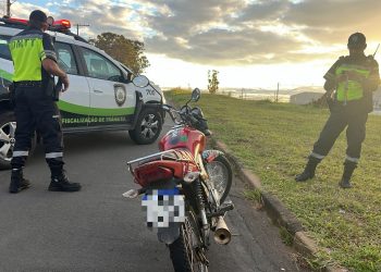 Demutran apreende mais uma moto com escapamento barulhento em Poços de Caldas
