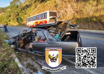 Homem fica ferido após acidente entre ônibus e carro em rodovia do Sul de Minas
