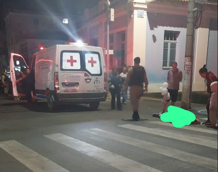 Motociclista bêbado atropela homem na faixa de pedestre no centro de Campestre